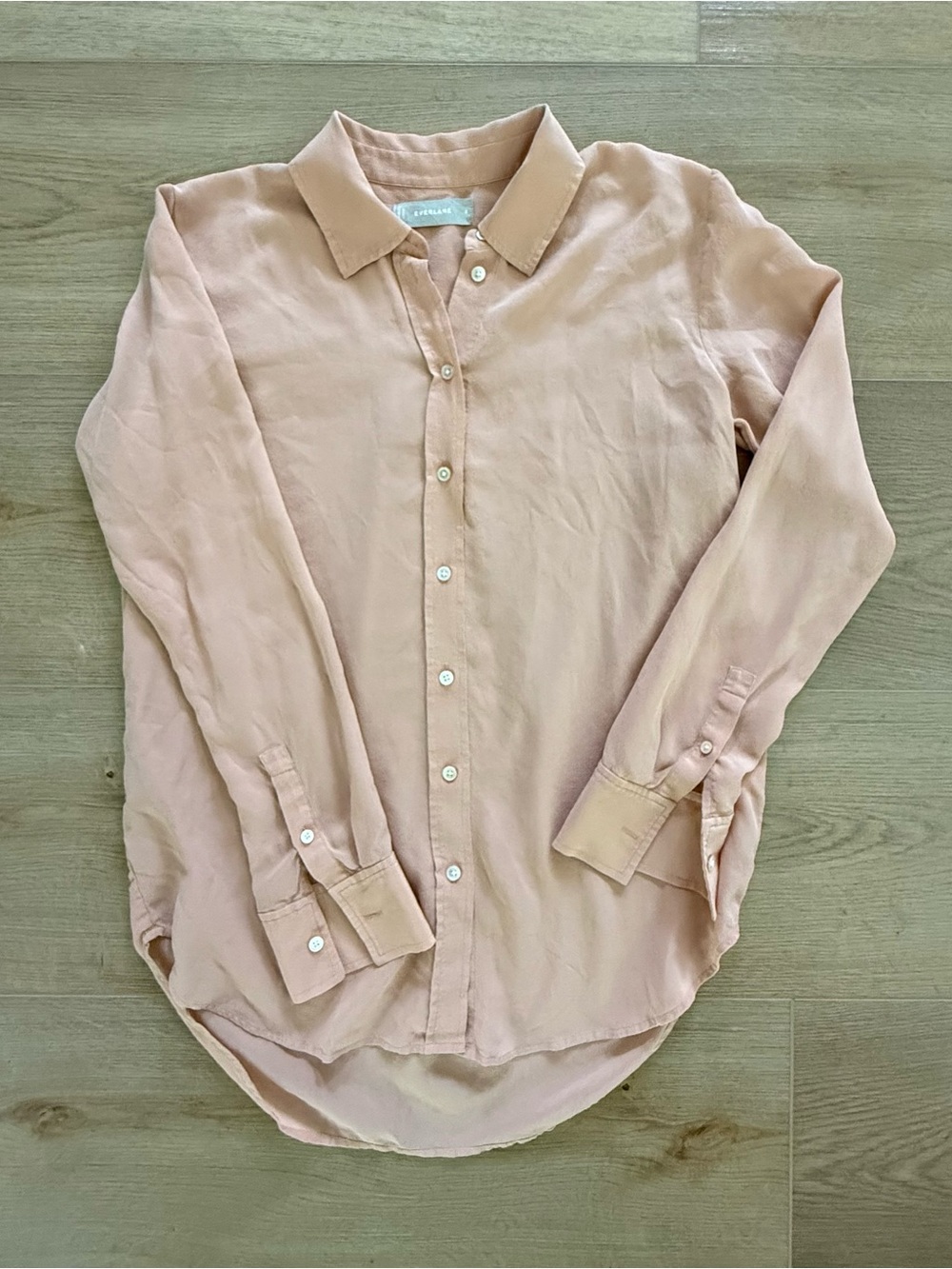 Everlane Clean Silk Relaxed Button-Up Shirt 100% Silk Salmon Size 2